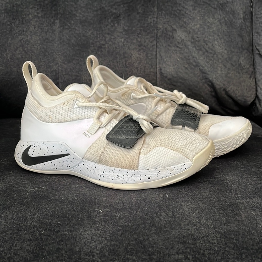 nike zoom basketball shoes
